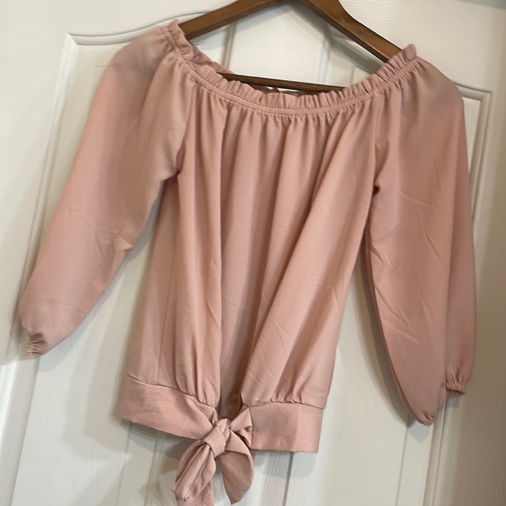 Off The Shoulder Women’s Top Size Small